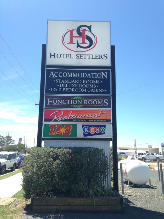 Hotel Settlers Biloela Buitenkant foto