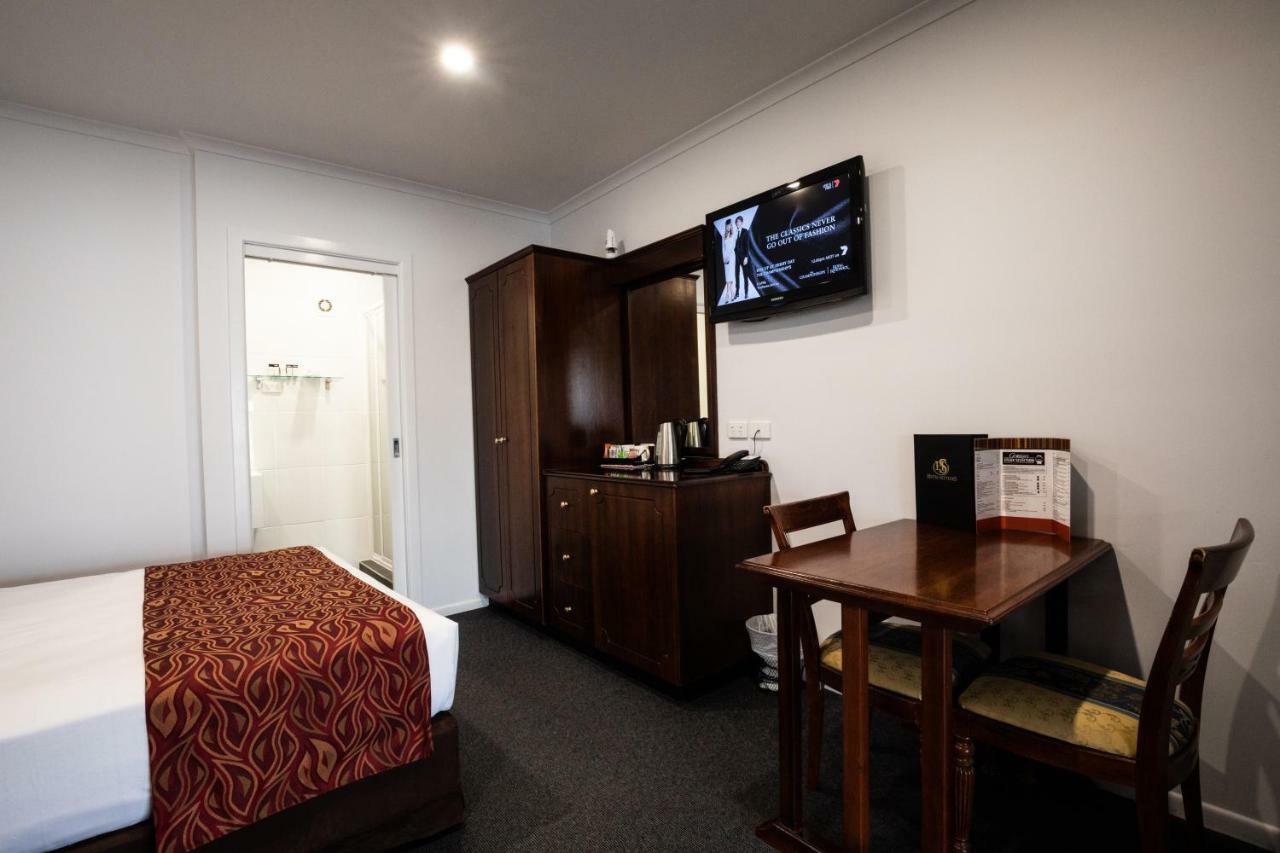 Hotel Settlers Biloela Buitenkant foto