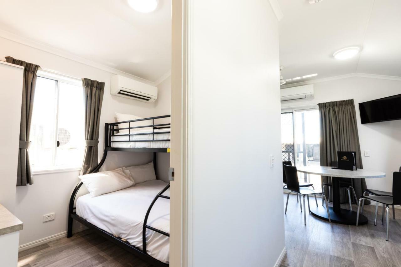 Hotel Settlers Biloela Buitenkant foto