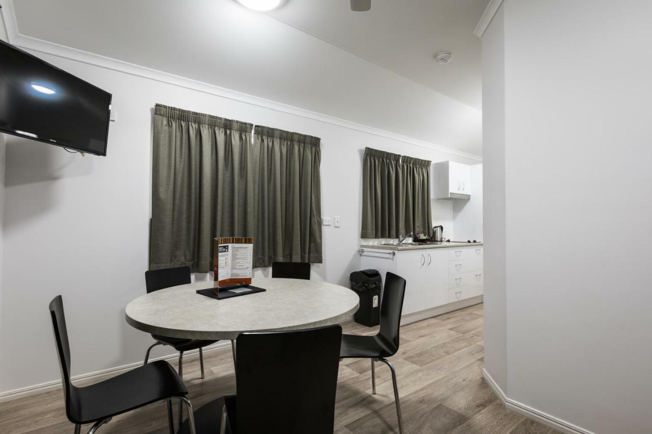 Hotel Settlers Biloela Buitenkant foto
