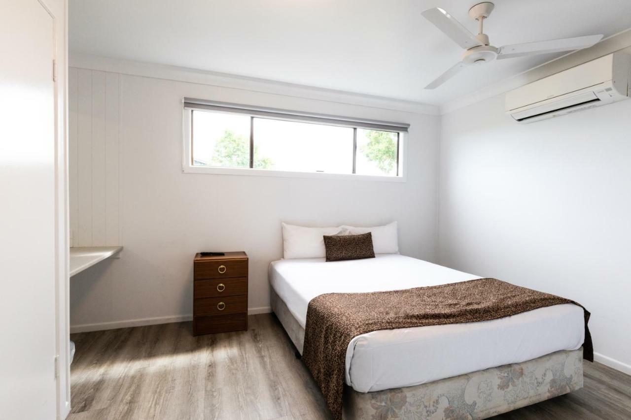Hotel Settlers Biloela Buitenkant foto